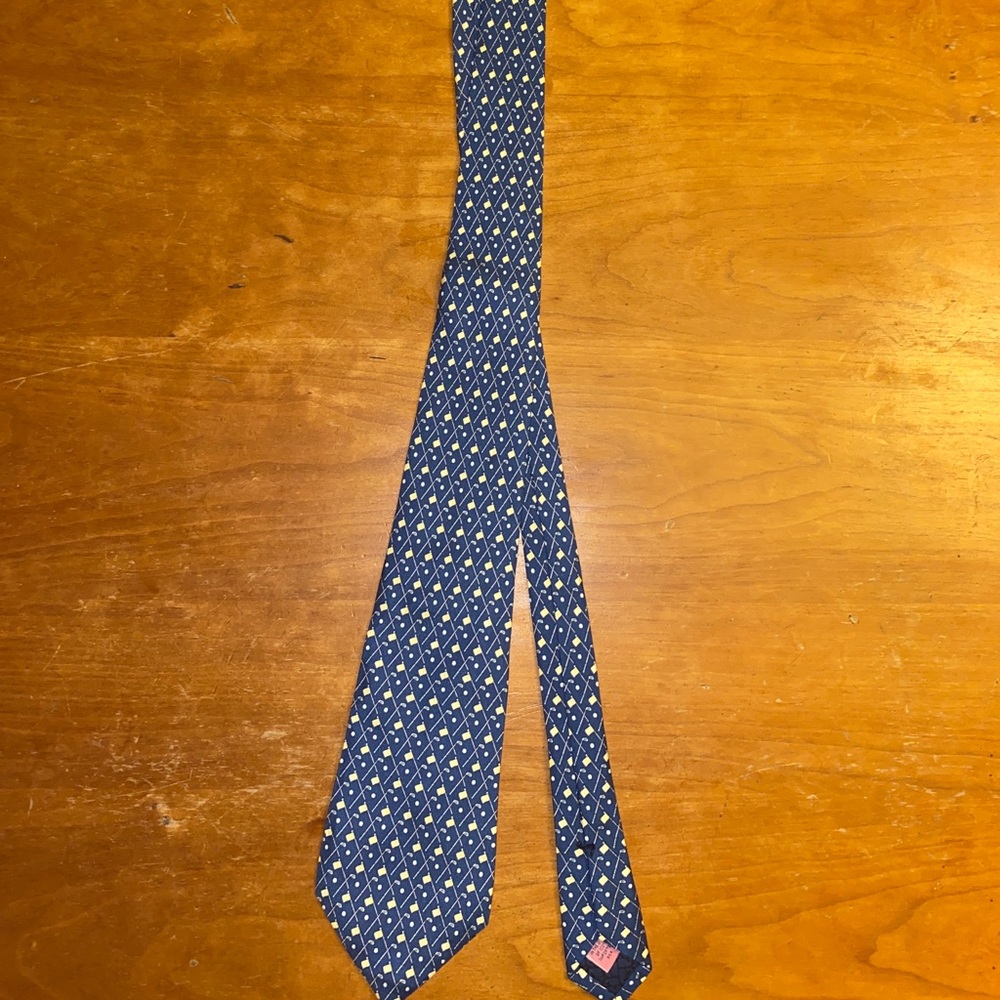 Vineyard Vines Tie